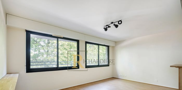 Image 4 sur 13 - Appartement  ·  Vente · Paris (75019) · 2 pièces · 51m²