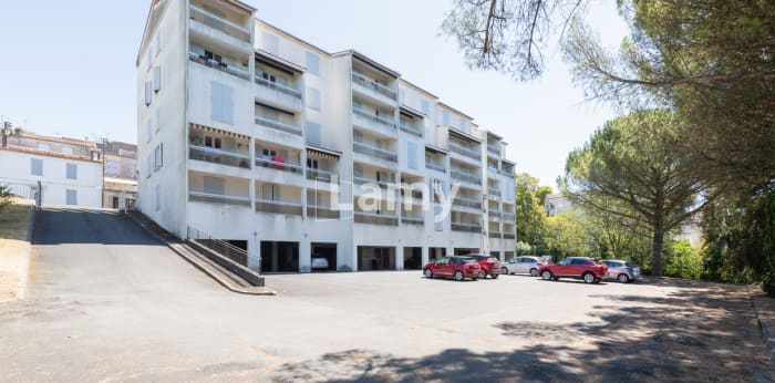 Image 13 sur 13 - Appartement  ·  Vente · Angouleme (16000) · 2 pièces · 64m²