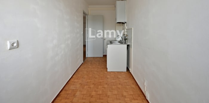 Image 5 sur 12 - Appartement  ·  Vente · Nimes (30900) · 2 pièces · 49m²