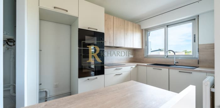 Image 5 sur 21 - Appartement  ·  Vente · St Maur Des Fosses (94100) · 4 pièces · 86m²