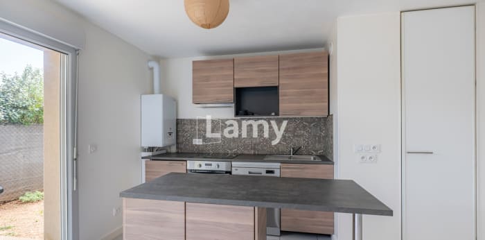 Image 4 sur 10 - Appartement  ·  Vente · St Priest (69800) · 3 pièces · 60m²