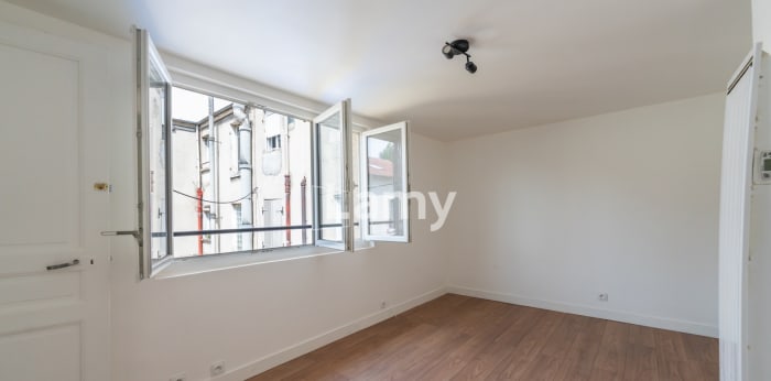 Image 4 sur 11 - Maison/villa  ·  Vente · Villemomble (93250) · 2 pièces · 34m²