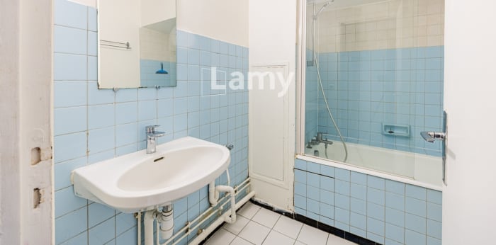 Image 8 sur 9 - Appartement  ·  Vente · Paris (75009) · 1 pièce · 30m²