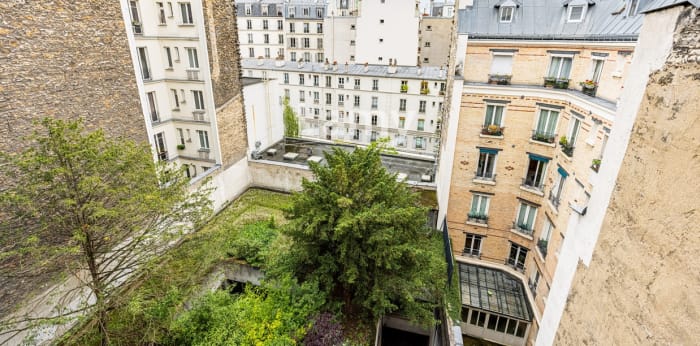 Image 1 sur 9 - Appartement  ·  Vente · Paris (75009) · 1 pièce · 30m²