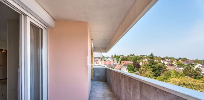 Image 2 sur 11 - Appartement  ·  Vente · Dijon (21000) · 5 pièces · 97m²