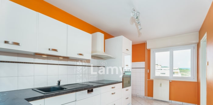 Image 3 sur 11 - Appartement  ·  Vente · Dijon (21000) · 5 pièces · 97m²