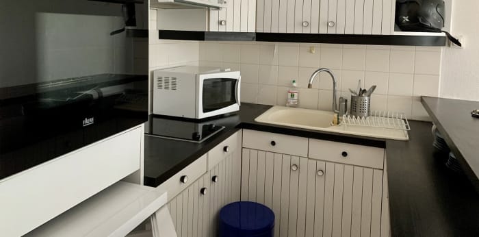 Image 3 sur 5 - Appartement  ·  Location · Paris (75008) · 1 pièce · 24m²