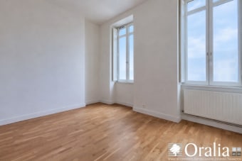 Image 2 - Appartement · Bordeaux (33000) · 3 pièces · 75m²