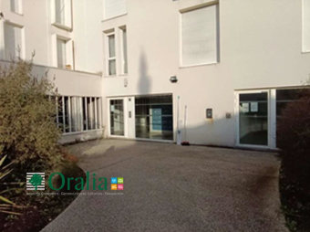 Image 1 - Parking · Villenave D Ornon (33140)