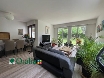 Image 1 - Maison · Bruges (33520) · 5 pièces · 133m²