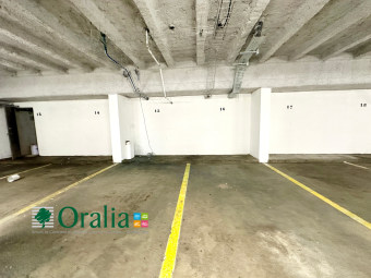 Image 1 - Parking · Bordeaux (33000)
