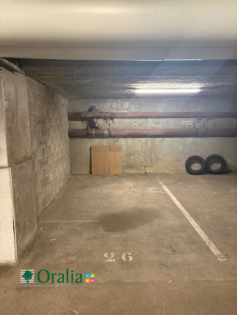 Image 1 - Parking · Lyon (69002)