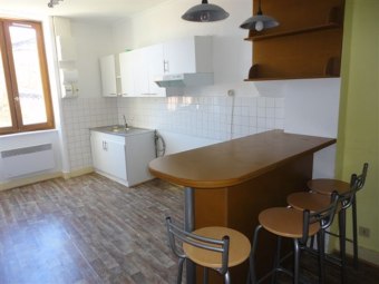 Image 2 - Immeuble · L Arbresle (69210) · 150m²