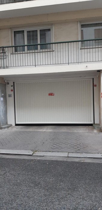 Image 2 - Parking/box · Paris (75018) · 11m²