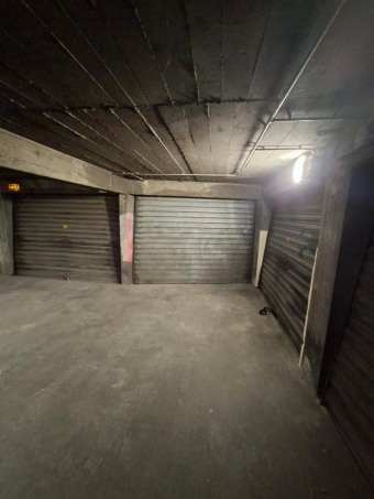 Image 1 - Parking/box · Grenoble (38100) · 40m²