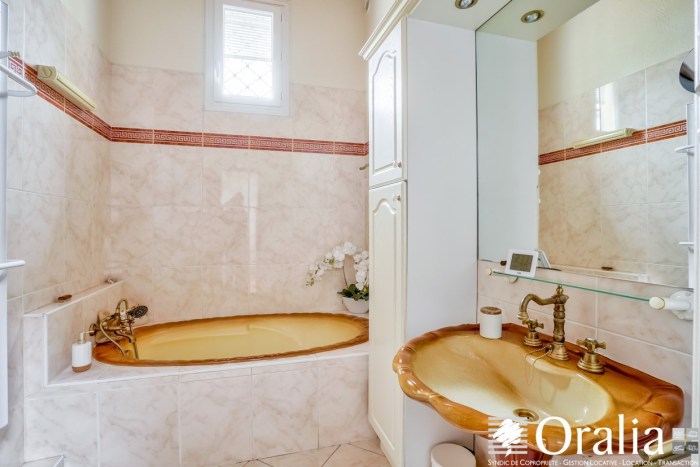 Image 9 sur 14 - Maison/villa  ·  Vente · Bordeaux (33200) · 6 pièces · 135m²