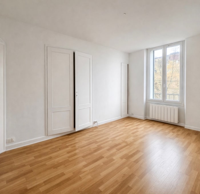 Image 1 sur 3 - Appartement  ·  Vente · Bordeaux (33000) · 2 pièces · 53m²