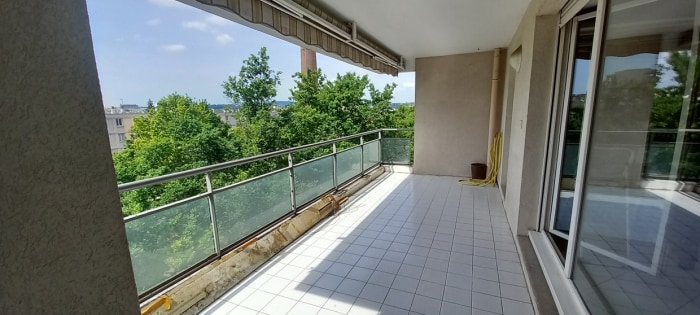 Image 2 sur 15 - Appartement  ·  Vente · Villeurbanne (69100) · 3 pièces · 69m²