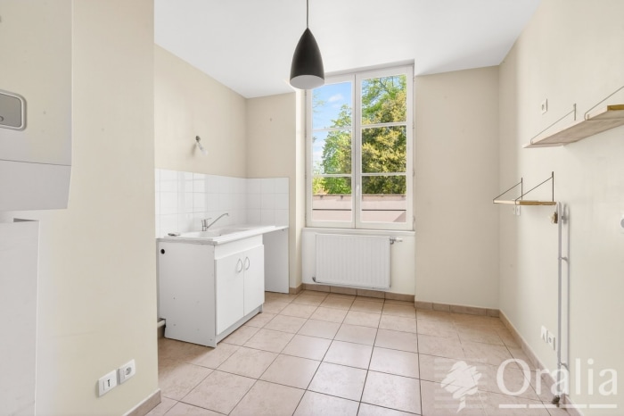 Image 3 sur 11 - Appartement  ·  Vente · Lyon (69004) · 3 pièces · 69m²