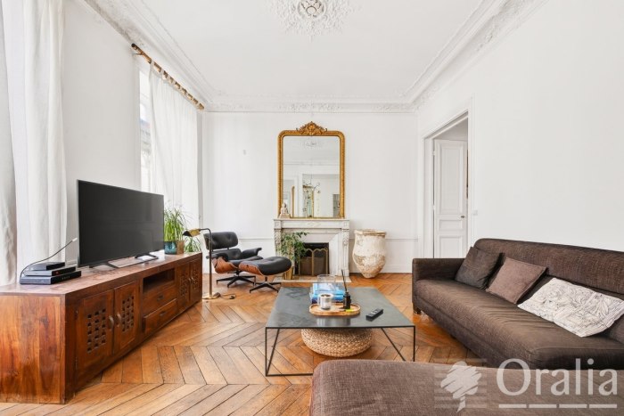 Image 3 sur 13 - Appartement  ·  Vente · Paris 04 (75004) · 4 pièces · 91m²