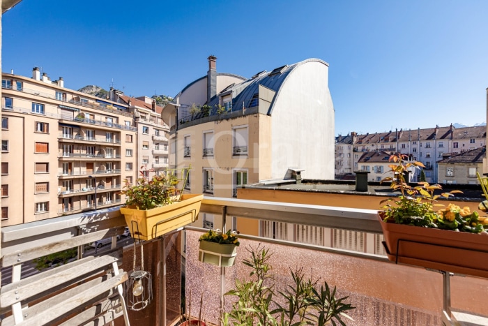 Image 13 sur 14 - Appartement  ·  Vente · Grenoble (38000) · 2 pièces · 39m²