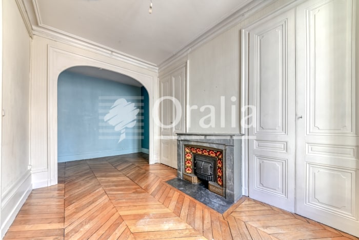 Image 13 sur 16 - Appartement  ·  Vente · Lyon 06 (69006) · 6 pièces · 176m²