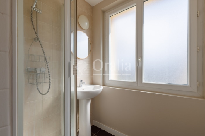 Image 11 sur 12 - Appartement  ·  Vente · Lyon (69008) · 4 pièces · 64m²