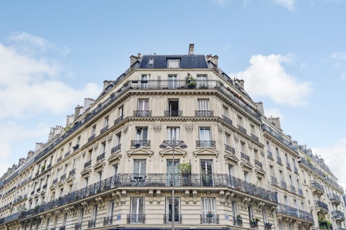 Image 1 sur 13 - Appartement  ·  Vente · Paris (75009) · 4 pièces · 76m²