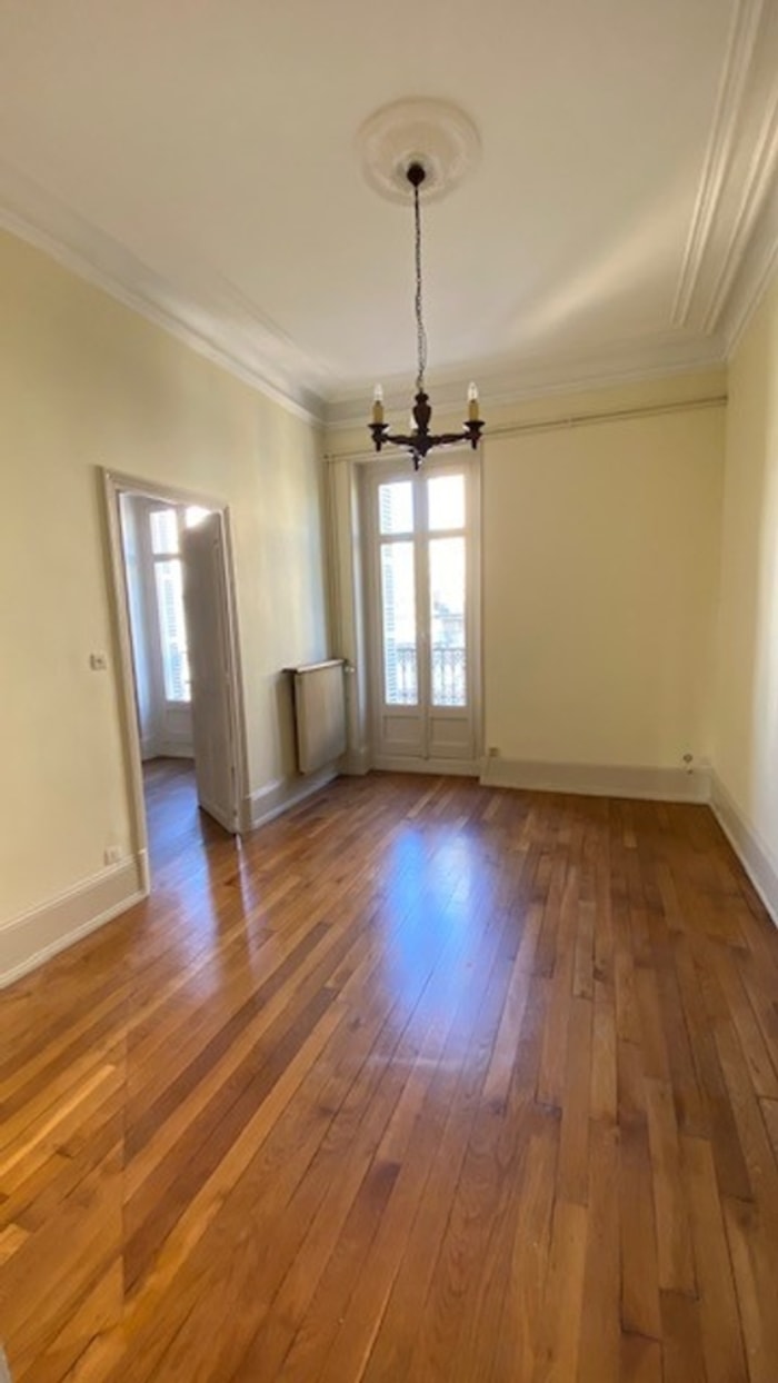 Image 3 sur 10 - Appartement  ·  Vente · Dijon (21000) · 4 pièces · 81m²