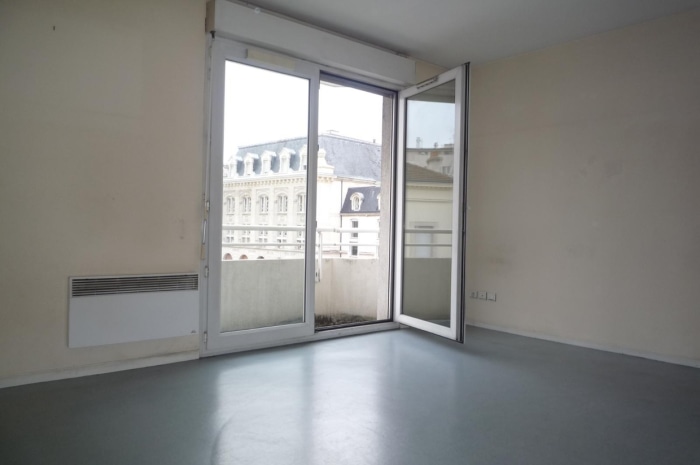 Image 2 sur 8 - Appartement  ·  Vente · Dijon (21000) · 1 pièce · 24m²