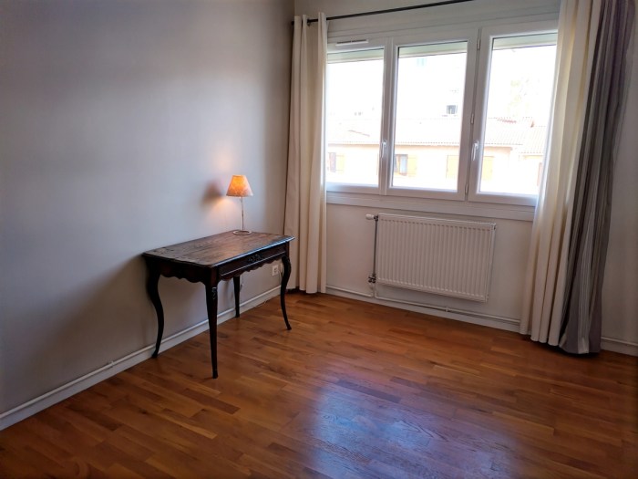 Image 5 sur 9 - Appartement  ·  Vente · Villefranche Sur Saone (69400) · 3 pièces · 70m²