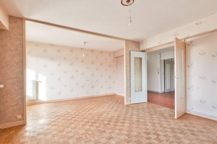 Image 6 sur 17 - Appartement  ·  Vente · Caluire Et Cuire (69300) · 6 pièces · 105m²