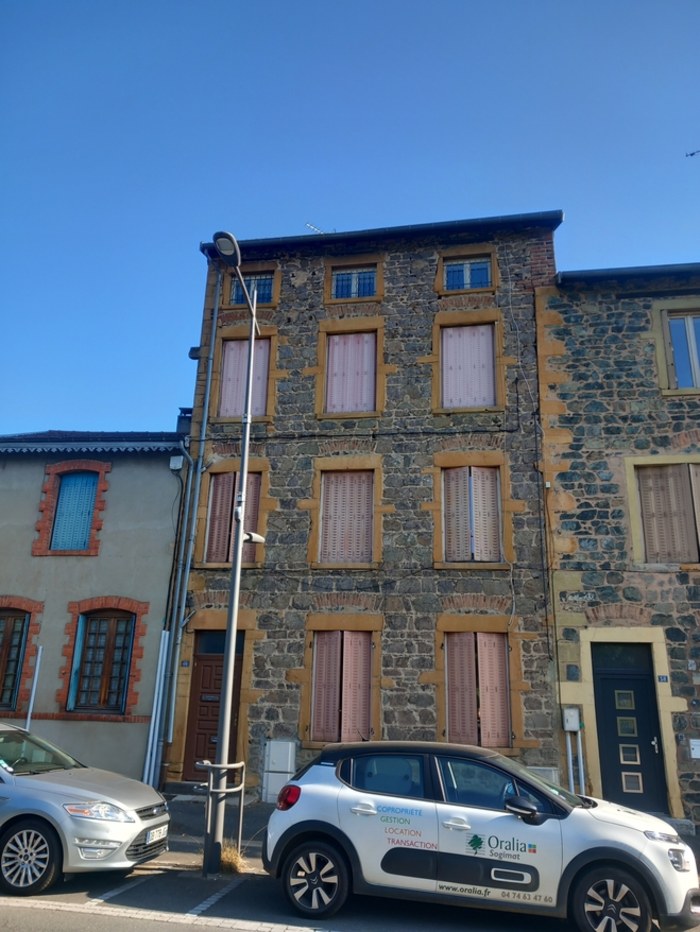 Image 7 sur 12 - Immeuble  ·  Vente · Vindry Sur Turdine (69490) · 157m²