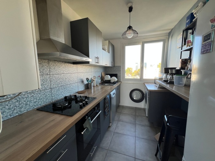 Image 4 sur 9 - Appartement  ·  Vente · Merignac (33700) · 5 pièces · 81m²