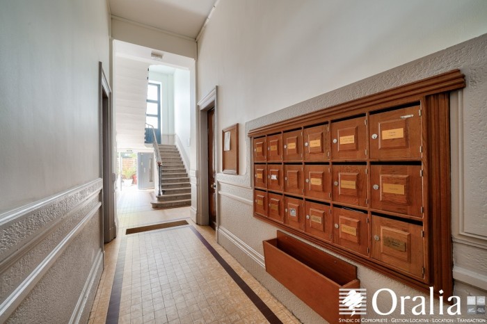 Image 10 sur 11 - Appartement  ·  Vente · Lyon (69006) · 2 pièces · 75m²