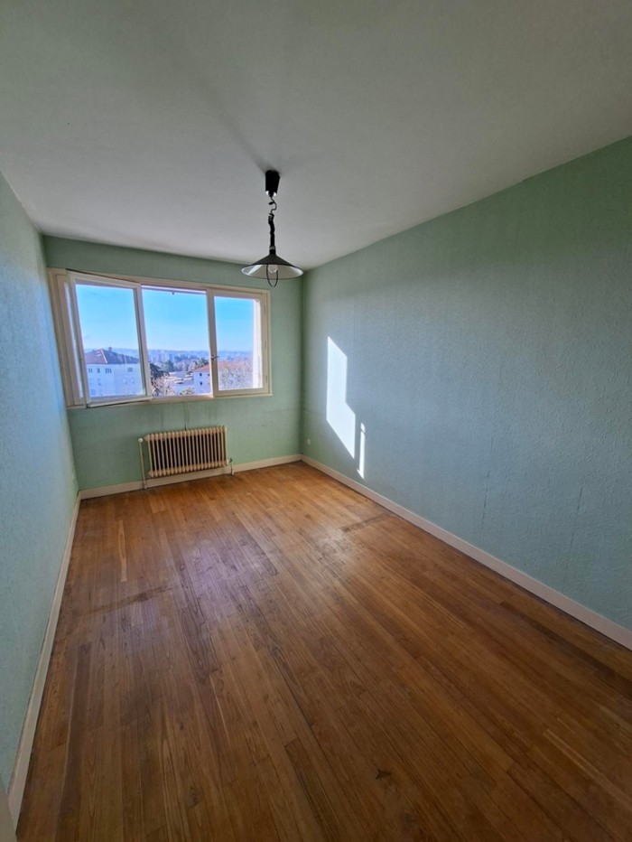 Image 3 sur 11 - Appartement  ·  Vente · Ecully (69130) · 4 pièces · 74m²