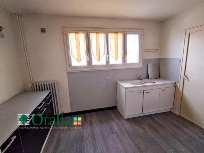 Image 2 sur 8 - Appartement  ·  Vente · Jassans Riottier (01480) · 3 pièces · 63m²