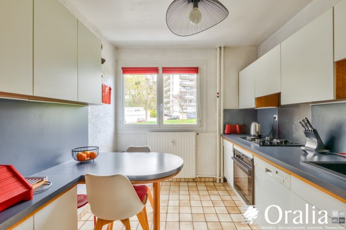 Image 9 sur 13 - Appartement  ·  Vente · Lyon (69009) · 4 pièces · 80m²