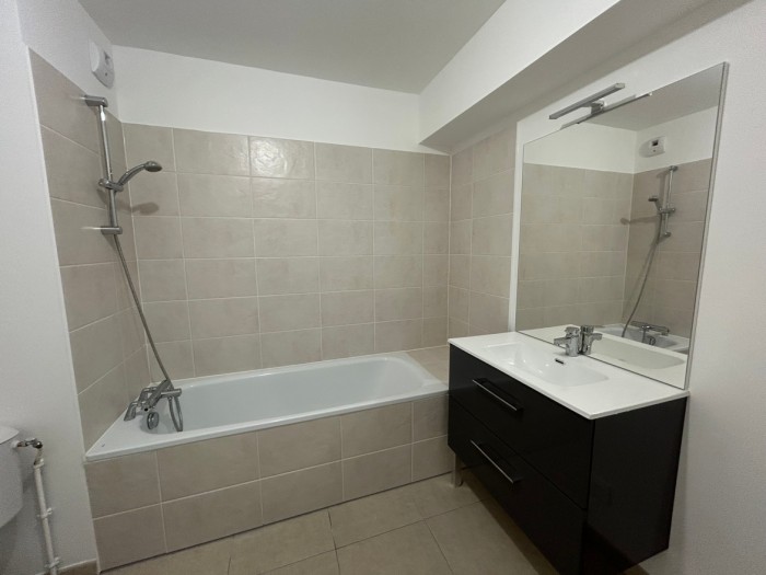 Image 10 sur 13 - Appartement  ·  Vente · Bordeaux (33800) · 5 pièces · 96m²