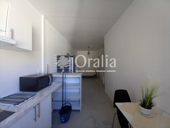Image 3 sur 7 - Appartement  ·  Location · Marseille (13008) · 1 pièce · 25m²