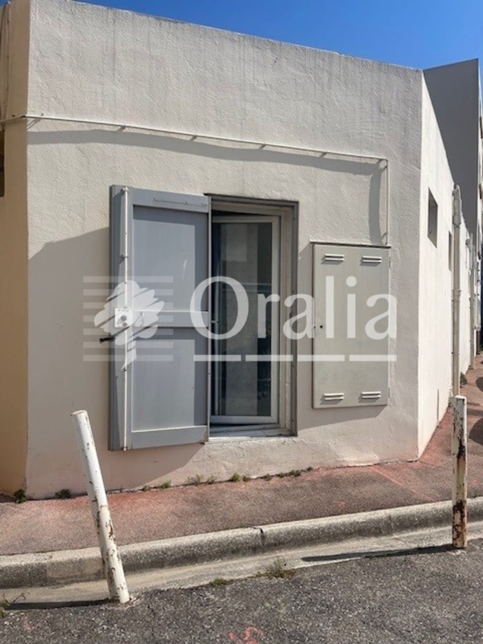Image 2 sur 10 - Local  ·  Location · Marseille (13010) · 62m²
