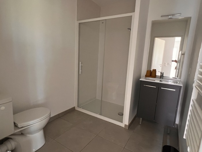 Image 4 sur 5 - Appartement  ·  Location · Audenge (33980) · 2 pièces · 45m²