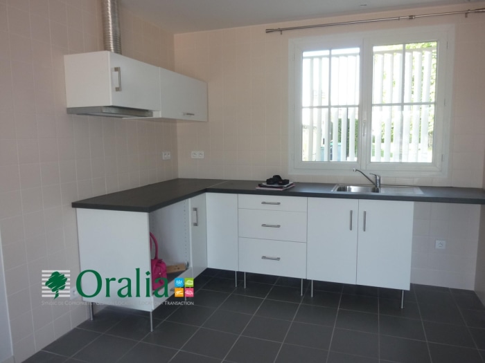 Image 2 sur 7 - Maison/villa  ·  Location · Macau (33460) · 3 pièces · 68m²