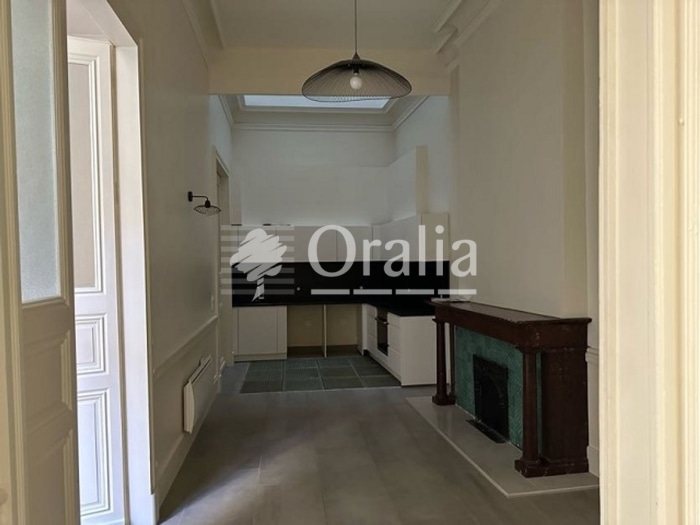Image 2 sur 9 - Appartement  ·  Location · Montpellier (34000) · 4 pièces · 136m²