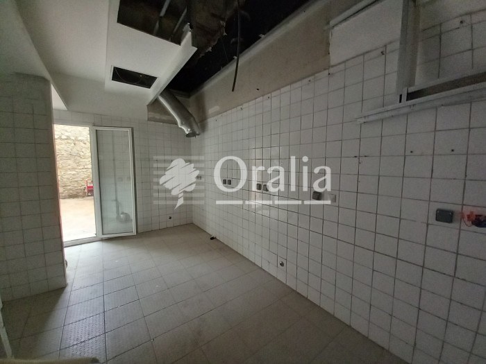 Image 5 sur 8 - Local  ·  Location · Marseille (13003) · 66m²