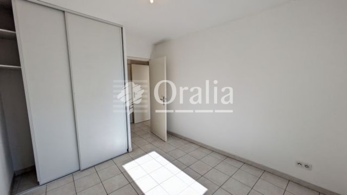 Image 5 sur 10 - Appartement  ·  Location · Nimes (30900) · 2 pièces · 46m²