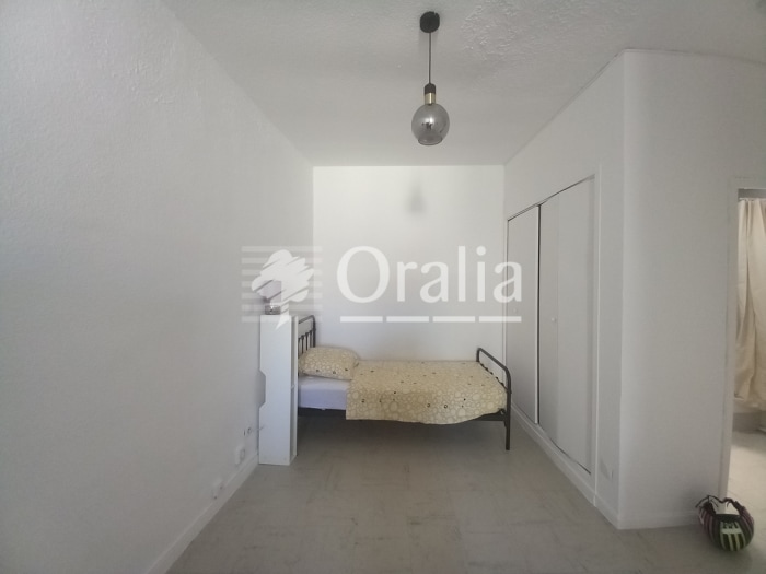 Image 2 sur 7 - Appartement  ·  Location · Marseille (13008) · 1 pièce · 25m²