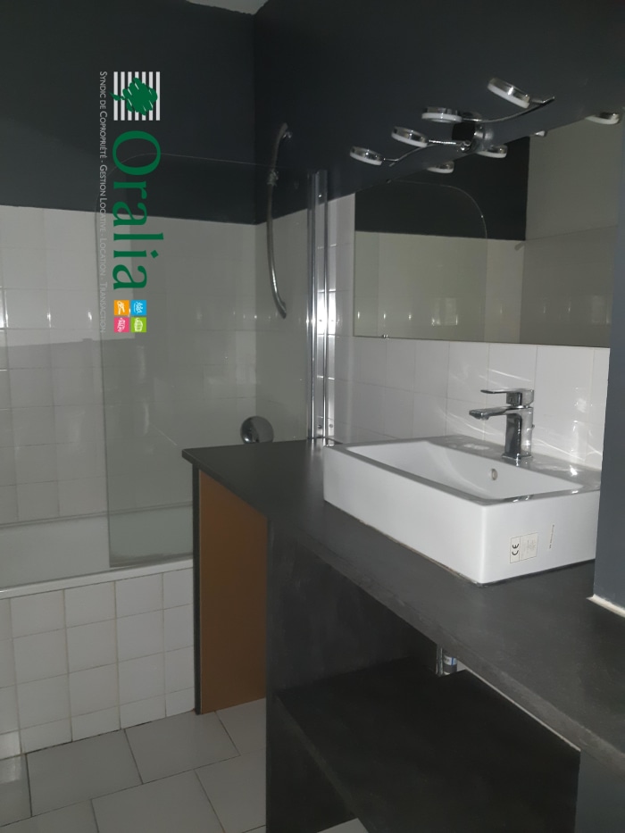 Image 5 sur 8 - Appartement  ·  Location · L Arbresle (69210) · 3 pièces · 62m²