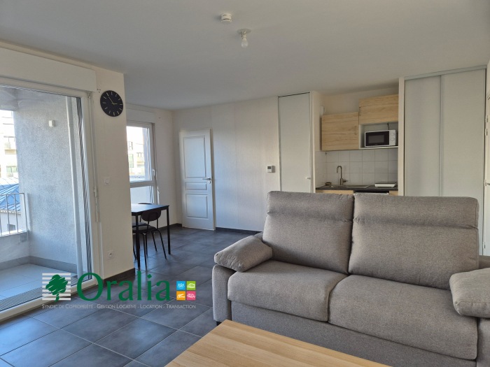 Image 3 sur 9 - Appartement  ·  Location · Dijon (21000) · 1 pièce · 33m²