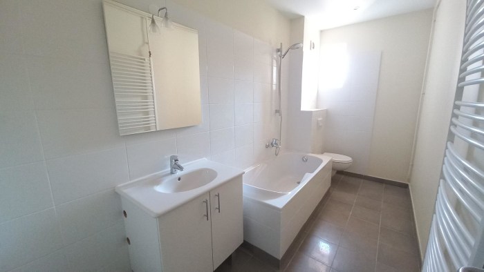 Image 6 sur 8 - Appartement  ·  Location · Villefranche Sur Saone (69400) · 2 pièces · 57m²